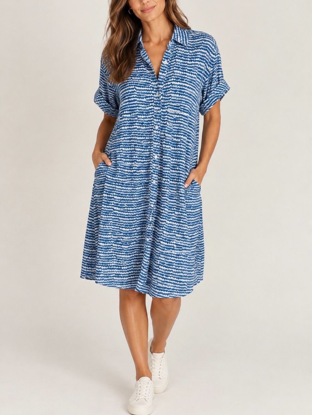 Tucker oversized Blue and White Wave-Print Midi Shirt Dress with pockets